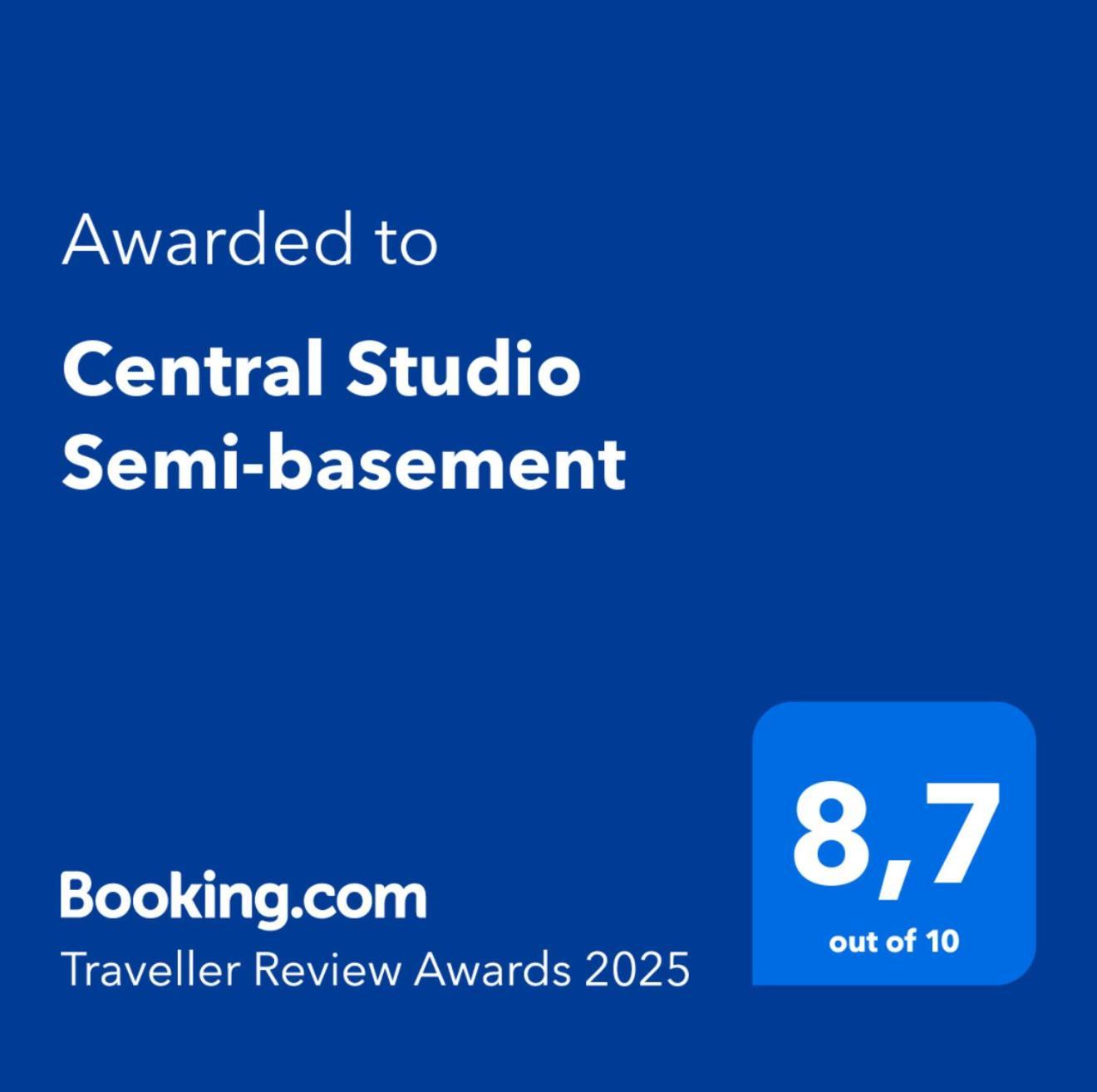 Central Studio Semi-Basement Kandiye Dış mekan fotoğraf